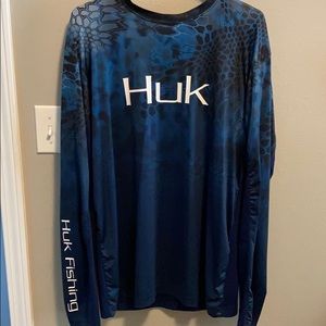 Hulk fishing Medium men’s performance shirt